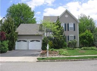 25 Continental Ct, South River, NJ