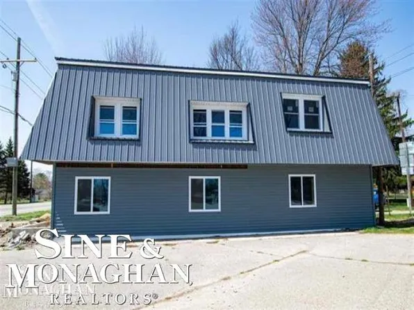 4007 Pine Grove Ave, Fort Gratiot, MI 48059