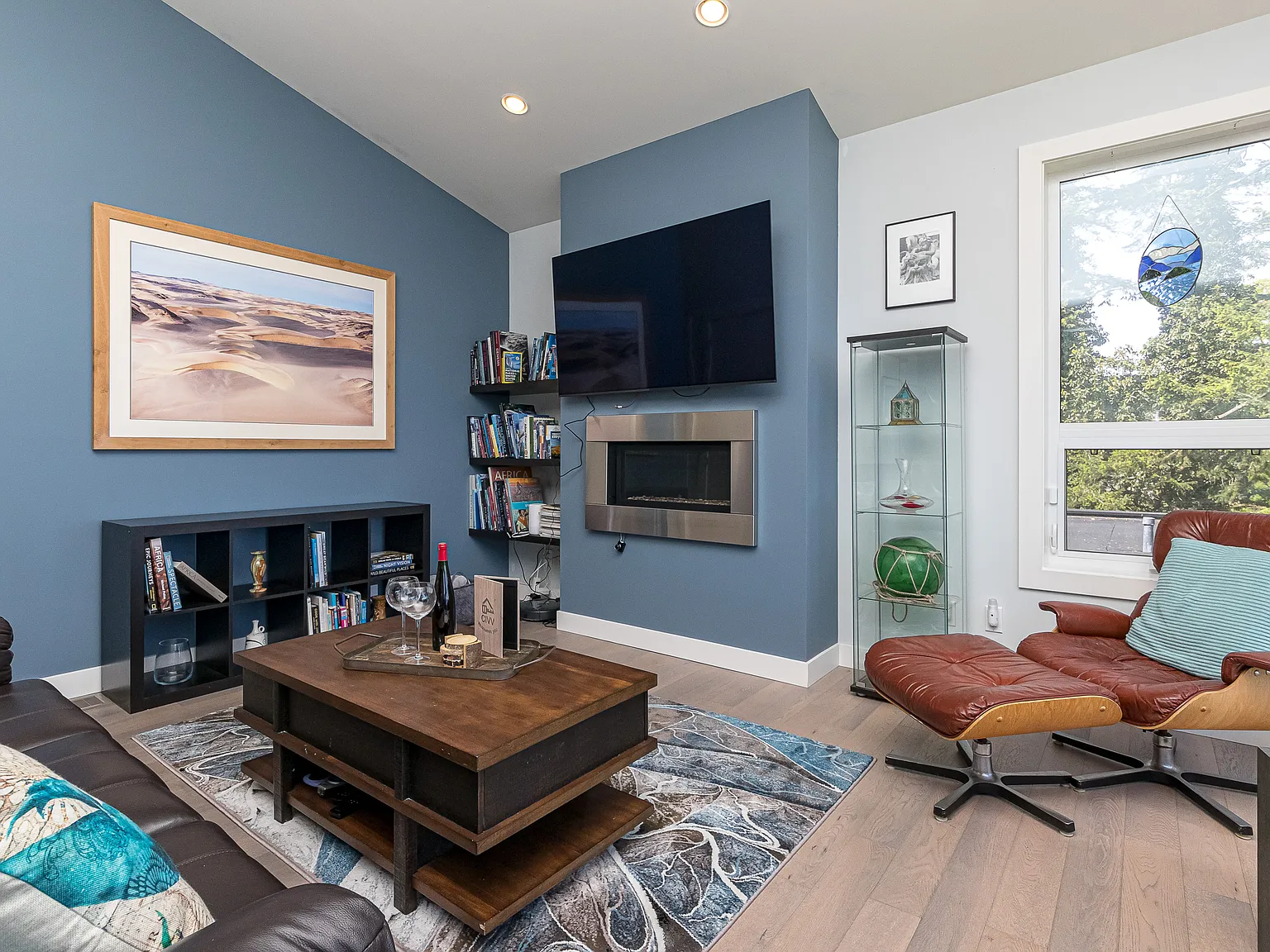 Cordova Bay Rd, Saanich — Photo 2