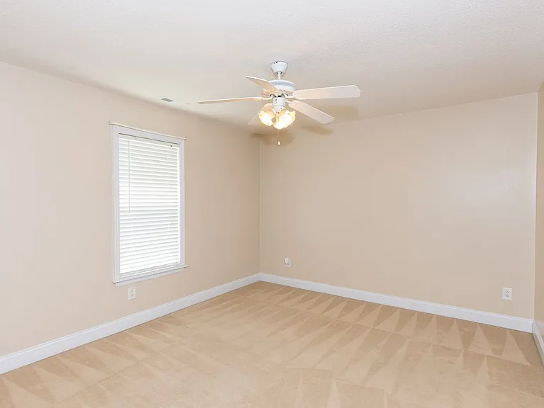 214 Lee Rogers Rd — Photo 34