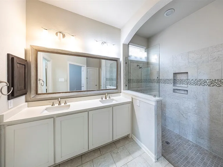 1217 Naples Dr — Photo 25