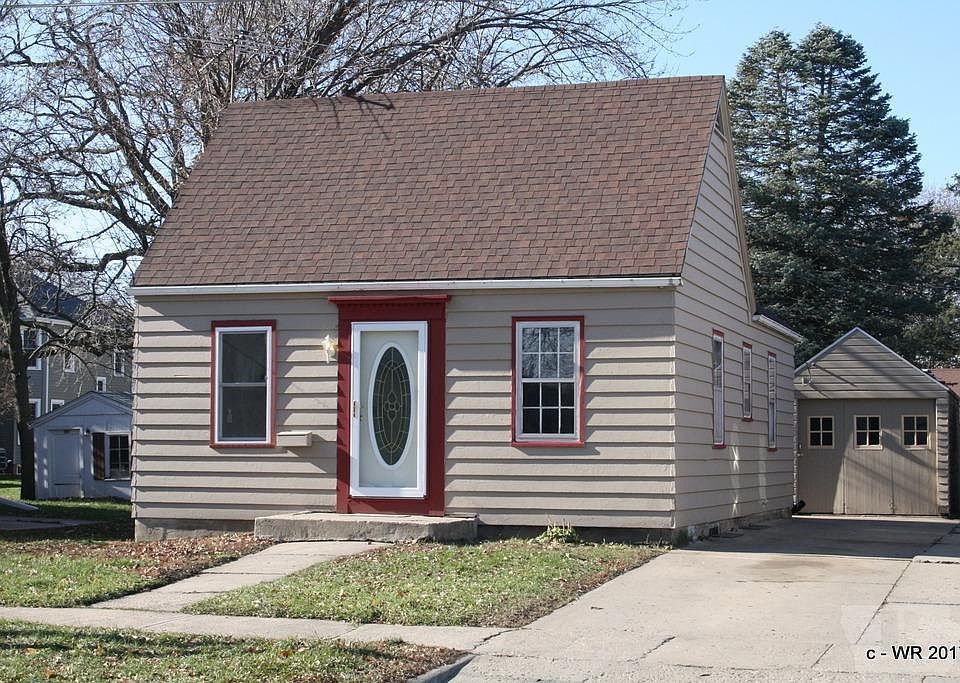 1st image of 418 Irving St