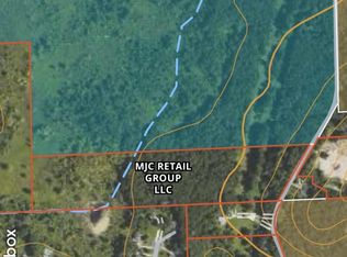 7555 Toma Rd, Pinckney, MI 48169