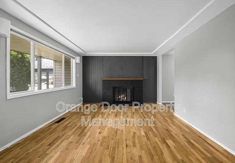 1611 Wheeler St S #1 — Photo 4