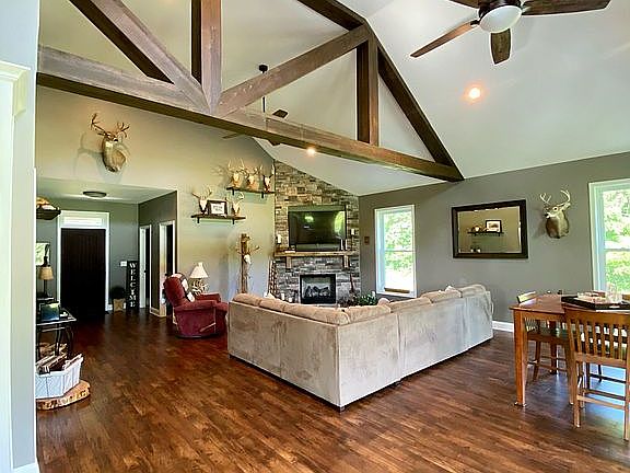15 foot ceiling