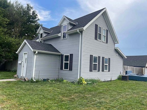 3rd image of 803 10th St
