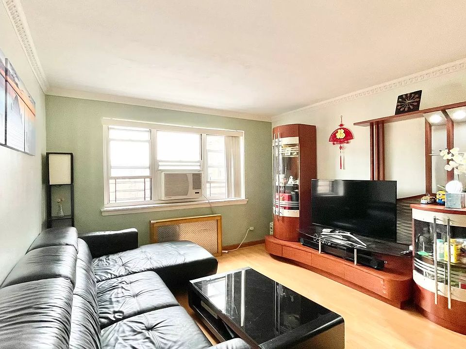 1st image of 31-90 140th St #5L