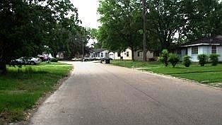 2nd image of 2326 Rhodes Ave