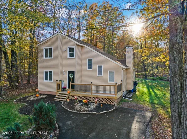 2714 Starlight Ter, Tobyhanna, PA 18466