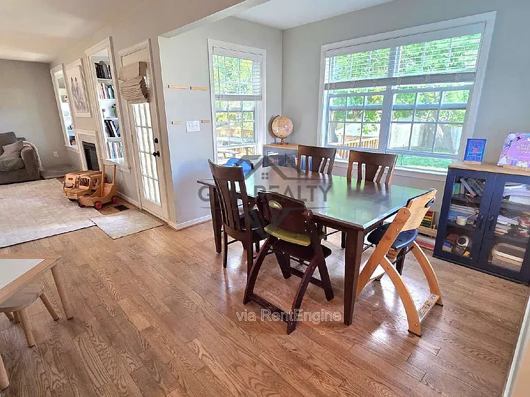54 Dawson Dr — Photo 30