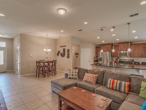 3rd image of 95 Bluestone River Way