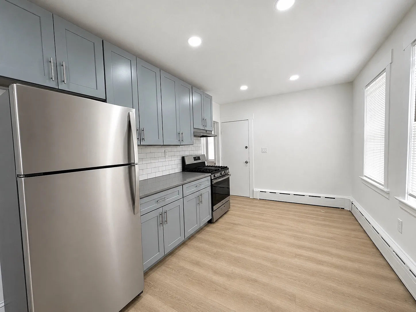 921 South St — Photo 4
