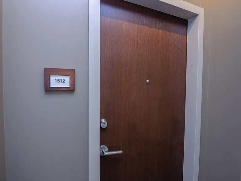 1212 Laurel St #1512 — Photo 2