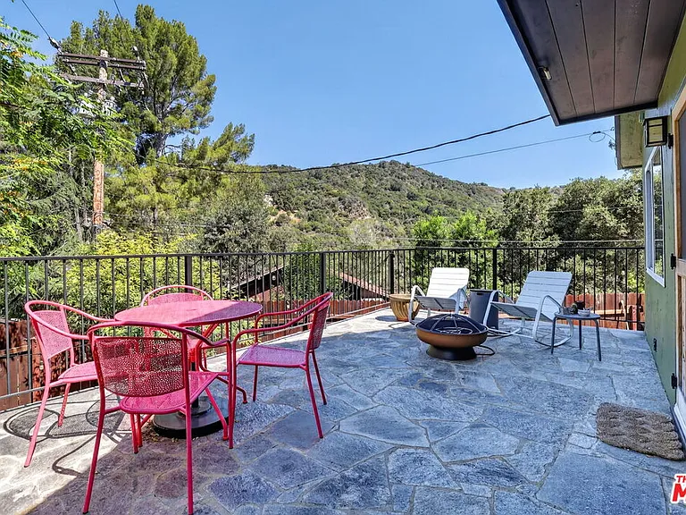 21549 Summit Trl — Photo 1