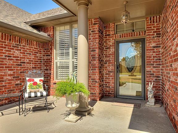 5th image of 7903 Scotch Ln