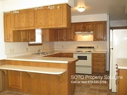 5th image of 615 W Washington St APT 4