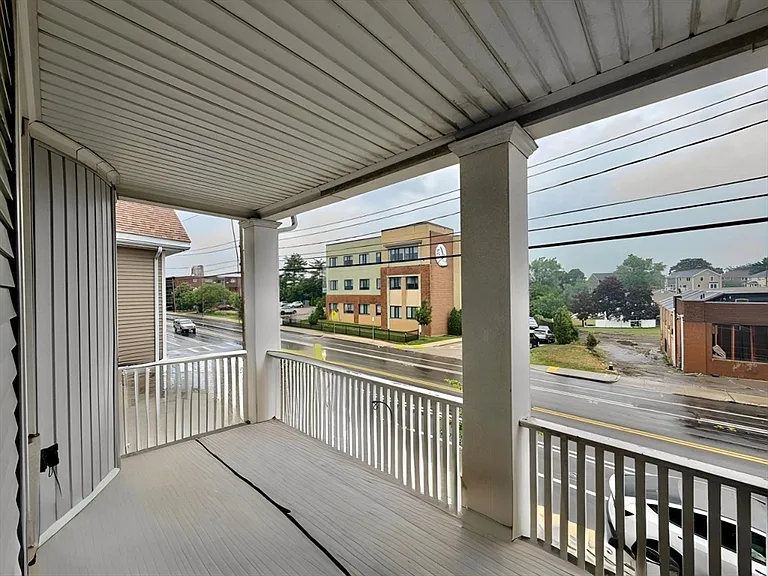 307 Washington St #2 — Photo 31