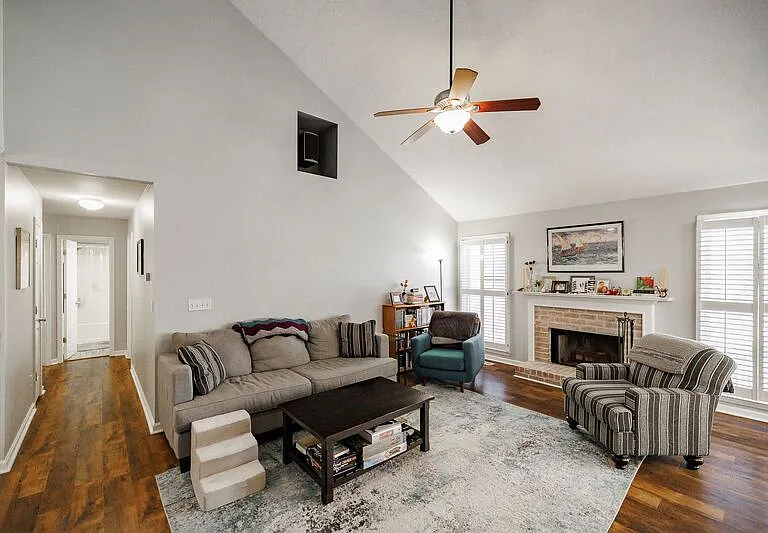 174 Hidden Timber Ln — Photo 4