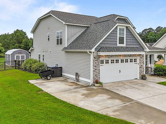 3rd image of 3068 Bessemer Drive