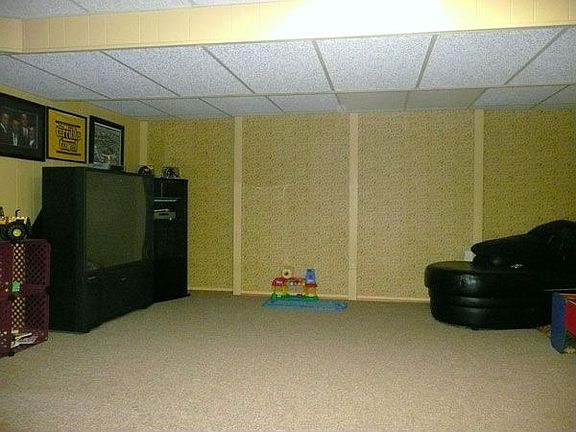 5th image of 28241 Merritt Dr