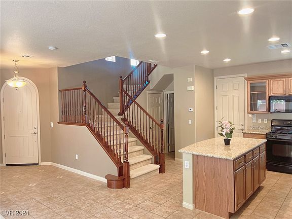 4th image of 2304 Malaga Peak St