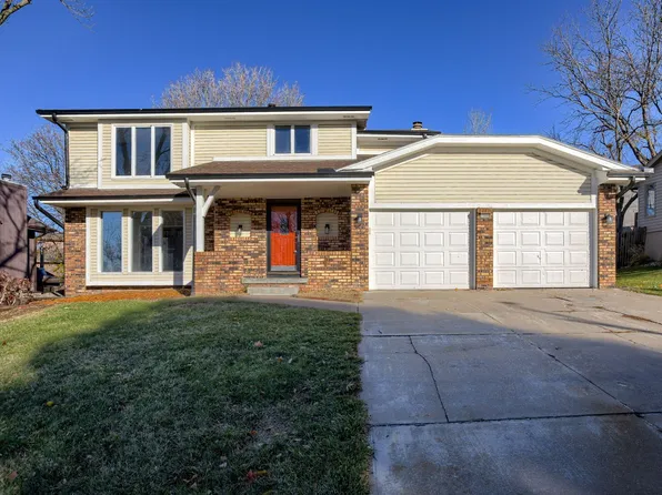 15666 Shamrock Cir, Omaha, NE 68118
