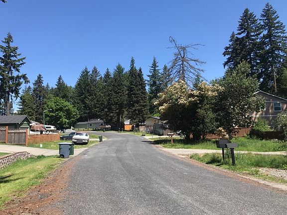 4th image of 11408 200th Ave E