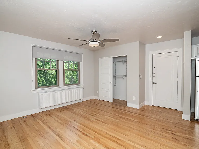 777 N Corona St — Photo 36