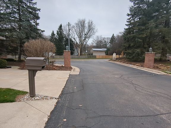 5th image of 4396 Idlewood Dr SW