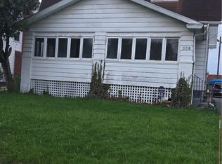 559 Redondo Rd, Youngstown, OH 44504
