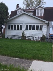 559 Redondo Rd, Youngstown, OH, 44504