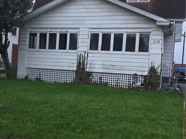 559 Redondo Rd, Youngstown, OH 44504