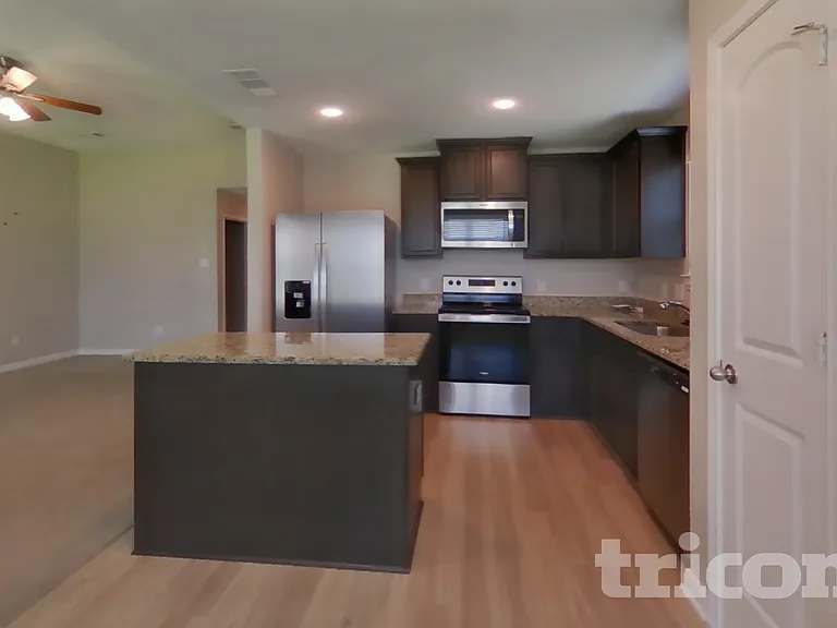 7715 Vacek Meadows Loop — Photo 5