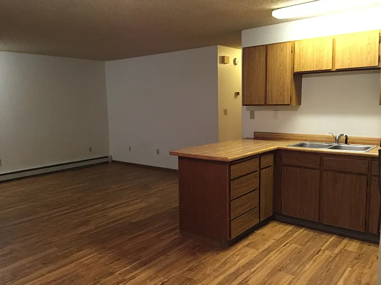 546 Ouida Way — Photo 8