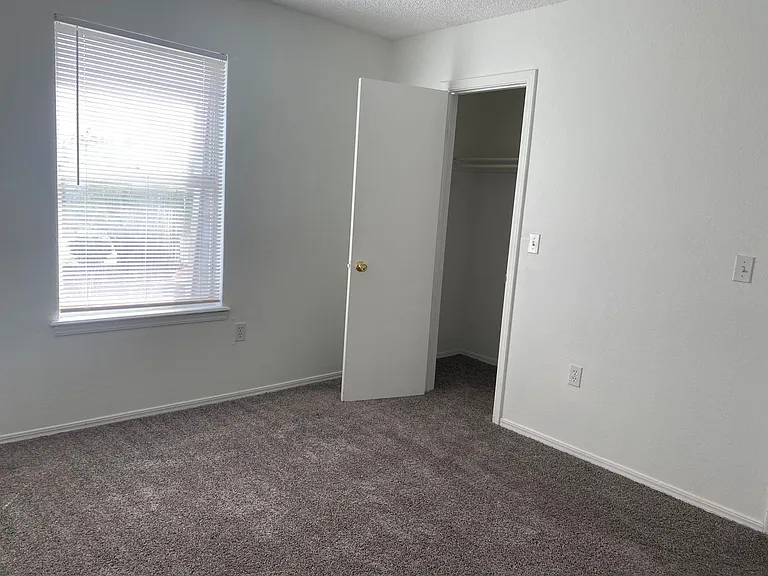 The Ivy Apartments-OK — Photo 21