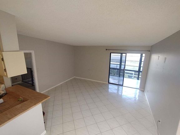 3rd image of 7849 Ashmont Circle #7849