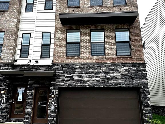 2nd image of 870 Amity St