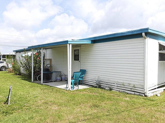 2nd image of 130 Bonny Shores Dr