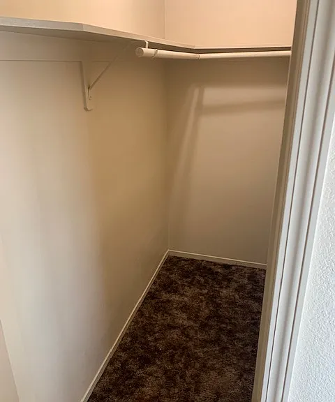 Walk in closet