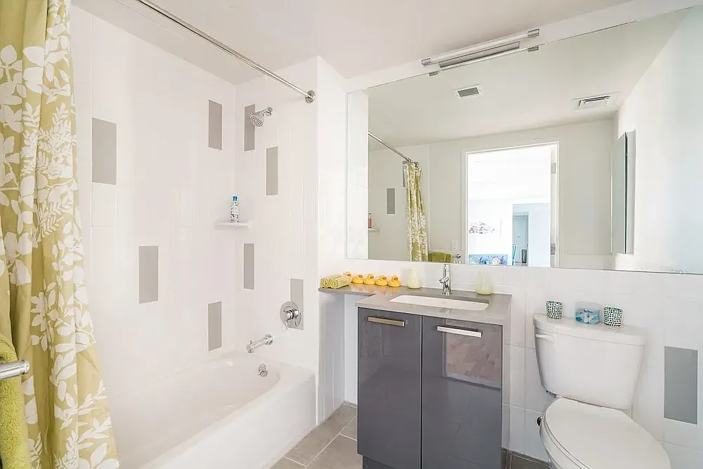 310 Clarkson Ave — Photo 4