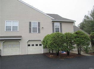 62 Olde Wagon Rd, Warwick, NY 10990