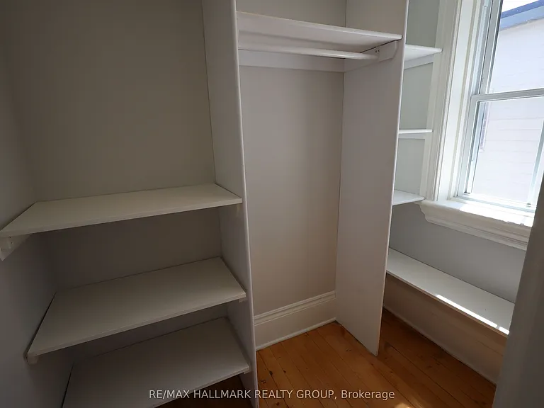 21 Electric St — Photo 17