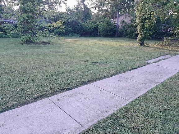 4th image of 718 Sargent St