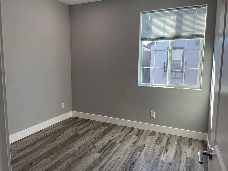 3141 Bluebird Ct — Photo 6