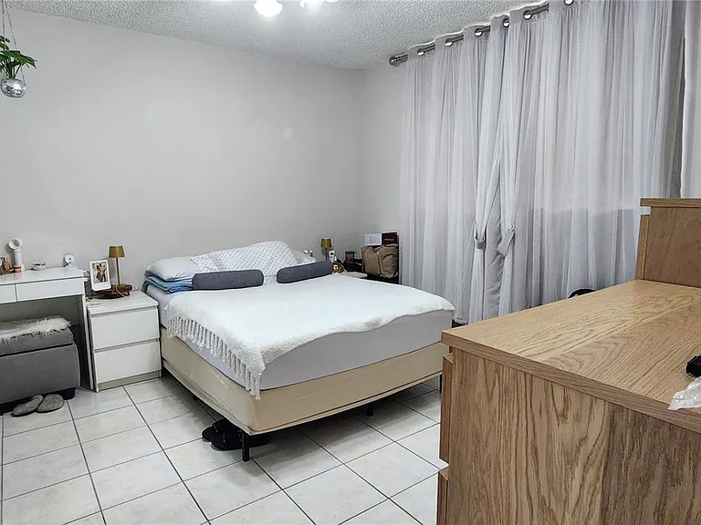 5050 NW 7th St #210 — Photo 5