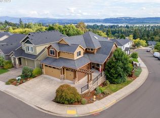 606 N V St, Washougal, WA 98671