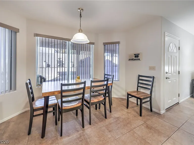 271 Sunshine Springs Ct — Photo 19