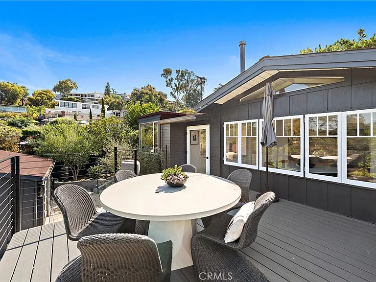 592 Bluebird Canyon Dr — Photo 20
