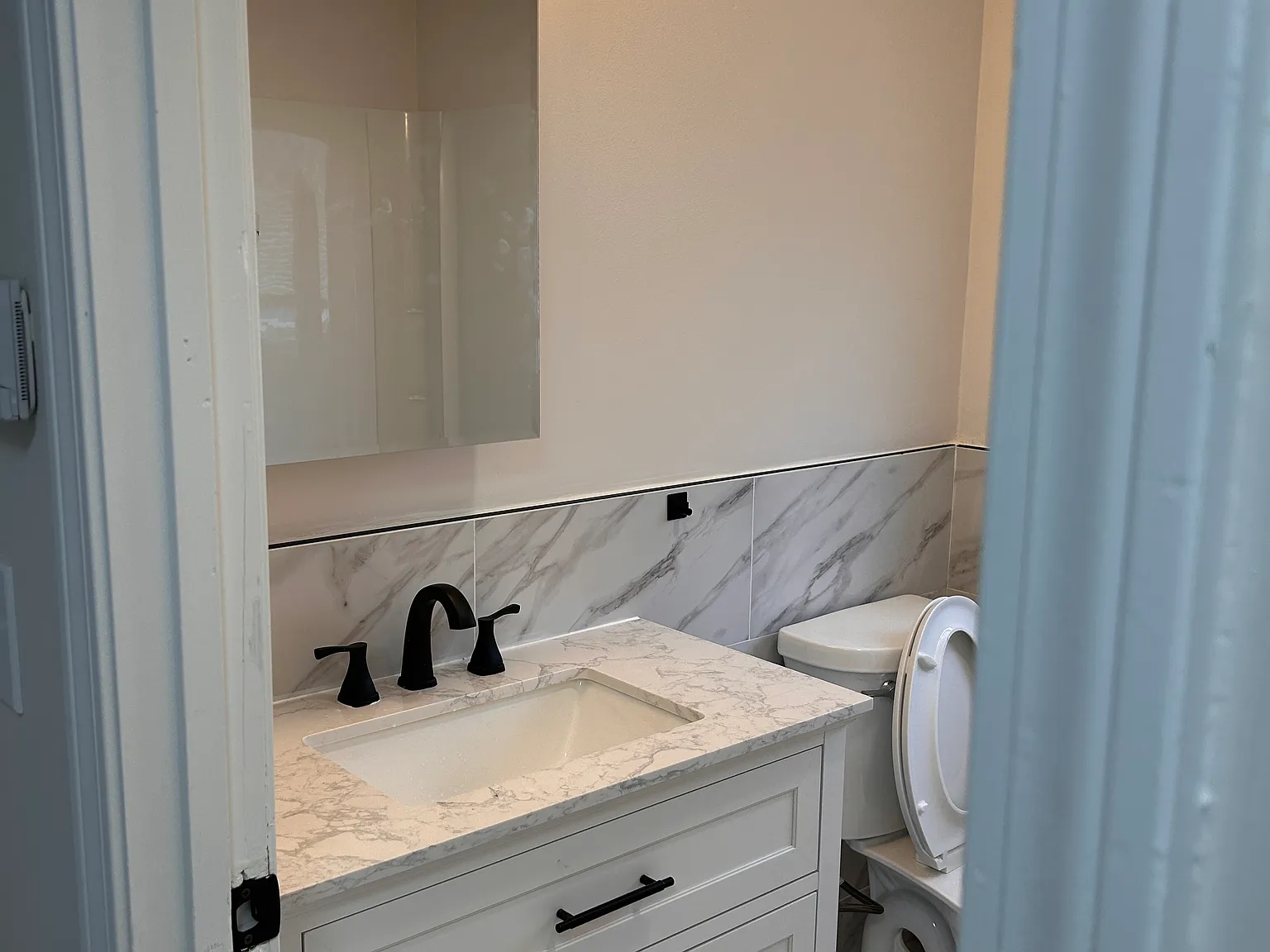 2 bed, 1200 sqft, $1,899 — Photo 4