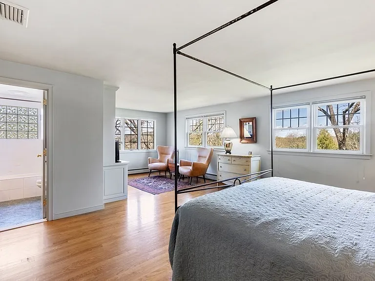 25 Forest Ridge Rd — Photo 12